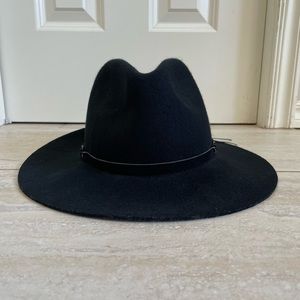 Urban Outfitters- Ecoté Black Suede Hat